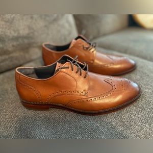 Mens wingtip oxfords